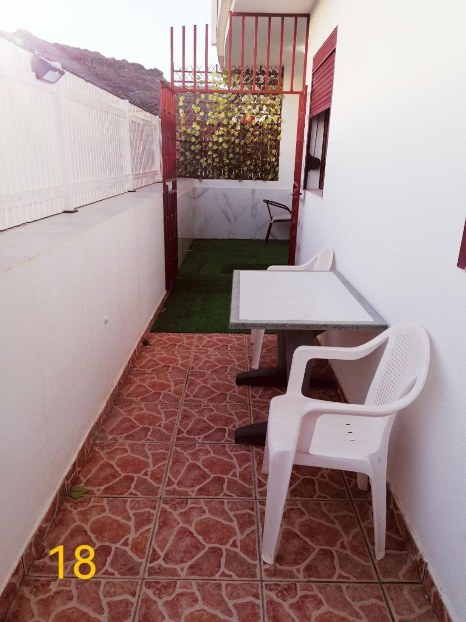 Big Villa Puerto Rico With Heated Saltwater Jacuzzi Pool & Bbq & Private Parking Ngoại thất bức ảnh