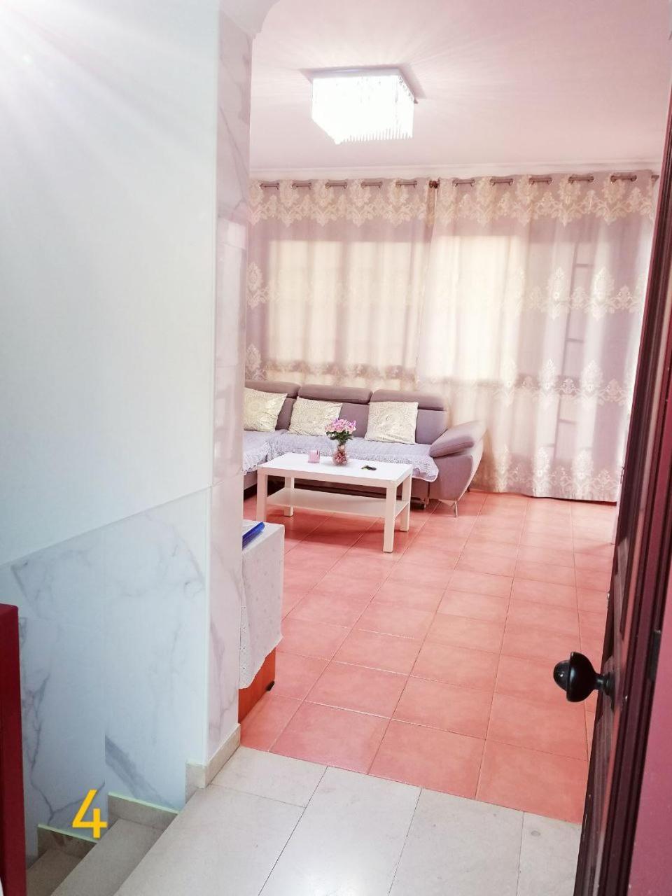 Big Villa Puerto Rico With Heated Saltwater Jacuzzi Pool & Bbq & Private Parking Ngoại thất bức ảnh